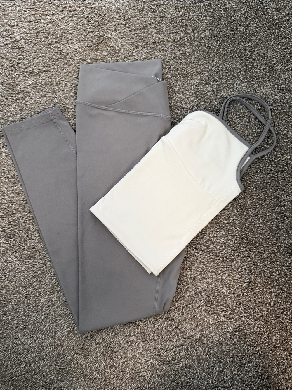 Women’s Seamless Cream Cami Top with Taupe Trim and matching leggings - Picture 3 of 4